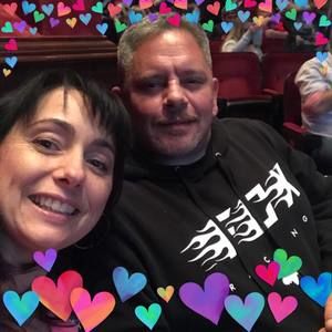 Meet your Posher, Leanna